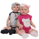 2 Boneca Reborn Gêmeos 48cm Enxoval Completo Pode Banho 2 Boneca Reborn Gêmeos 48cm Enxoval Completo Pode Banho