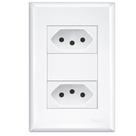 2 Tomadas 2P+T Distanciados 10A 250 Volts Evidence - 2915 - FAME 2 Tomadas 2P+T Distanciados 10A 250 Volts Evidence - 2915 - FAME