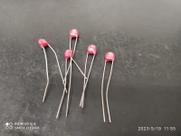 3x Varistor V82za05 = Z82 = S05k50v 5mm 50v Ge