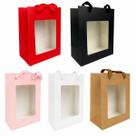 4 Sacolas Presente com Visor Transparente Kraft Preta Branca Embalagem Luxo Alça de Fita 4 Sacolas Presente com Visor Transparente Kraft Preta Branca Embalagem Luxo Alça de Fita