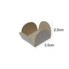 50 Forminhas 4 Pétala Para Doces Docinhos Brigadeiro Beijinho Bem Casado Base 3,5cm x Altura 2,5cm