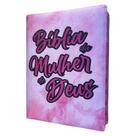 A Biblia da Mulher de Deus Pink com estudos profundos