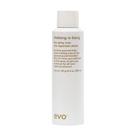 A cera em spray EVO Shebang-a-bang Dry fornece textura 121g