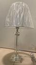 Abajur de vidro com Cúpula Bivolt . Ref - 718 . Uni presentes