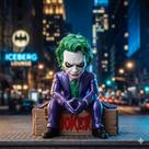 Action Figure Coringa Vilão Luxo Super Realista Com Caixote Action Figure Coringa Vilão Luxo Super Realista Com Caixote