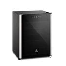 Adega de Vinho Climatizada Electrolux WSF24 Preto 24 Garrafas Uma Porta com Painel Digital Voltagem:127 Adega de Vinho Climatizada Electrolux WSF24 Preto 24 Garrafas Uma Porta com Painel Digital Voltagem:127