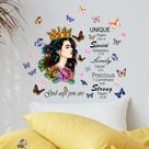 Adesivo de parede Queen com coroa e borboletas PVC 51x46cm Adesivo de parede Queen com coroa e borboletas PVC 51x46cm