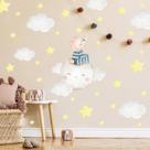 adesivo de parede ursinho na lua com pijama e estrelas