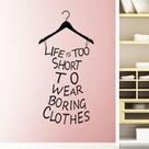 Adesivos de parede Remo Life é muito curto para usar roupas chatas