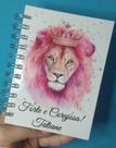 Agenda Personalizada Permanente e Anual Leão Rosa Forte e Corajosa