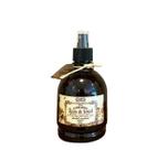 Agua de lencol de sandalo madeira 315ml flora pura Agua de lencol de sandalo madeira 315ml flora pura