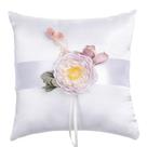 Almofada de aliança de casamento com design floral elegante, cetim branco