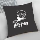 Almofada Decorativa Cheia c/ Zíper 40x40 Personalizado Geek Vassoura Harry Potter Almofada Decorativa Cheia c/ Zíper 40x40 Personalizado Geek Vassoura Harry Potter