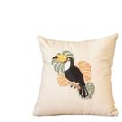 Almofada Linho Bordada Tucano 45x45cm Com Enchimento