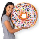 Almofada Much Comfort 22 3D Sprinkle Donut para decoração de casa