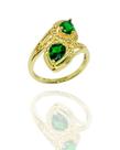 Anel com detalhes em pedra verde banhado a ouro 18k