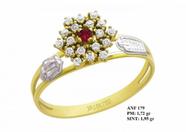 Anel de Formatura Flor em Ouro Amarelo e Detalhes em Ouro Branco 18k Rubi e Brilhantes em Zircônia
