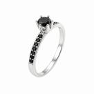 Anel em Prata 925 com Zircônia Preto - Design Elegante e Moderno Anel em Prata 925 com Zircônia Preto - Design Elegante e Moderno