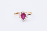 Anel ouro 18K gota rubi e diamantes