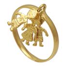 Anel Pingente com Dois Meninos e Uma Menina Folheado em Ouro 18K Softjoias