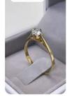 Anel Solitário Banhado a Ouro 18k com Pedra Brilhante Elegância e Sofisticação De