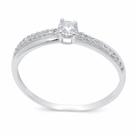 Anel Solitário em Prata 925 com Zircônias - 3mm Anel Solitário em Prata 925 com Zircônias - 3mm