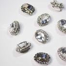 Aplique De Chaton Acrílico e Strass Oval 18x10mm - 2Uni