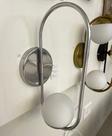 Arandela Sole Arco Cromada com globo leitoso 12cm 1G9 - Metal Domado