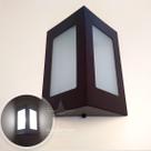 Arandela triangular em alumínio E27 Marrom + Lâmpada LED 12W 6000K st532 Arandela triangular em alumínio E27 Marrom + Lâmpada LED 12W 6000K st532