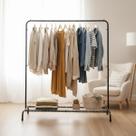 Arara de Roupas Cabideiro com Sapateira Expositor 145cm de Altura até 90 Cabides Aço Carbono com Pintura Epóxi