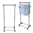 Arara Para Roupas Cabideiro Com Rodinha 1,30x65x34 cm Closet Movel Regulavel da marca Clink Moment