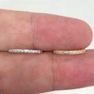 Argola clicker orbital em ouro 18k com zircônias cristal