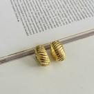 Argola riscada banhada em ouro 18k