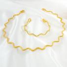 Aro chocker e pulseira ondulado folheado