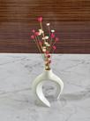 Arranjo de Flores SempreVivas Naturais em Vaso Decorativo, 15 cm, Branco com Padrão Art Déco