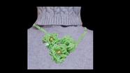 Arte em Verde: Colar com Flor Trabalhada à Mão Arte em Verde: Colar com Flor Trabalhada à Mão