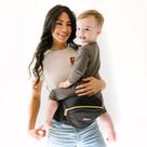 Assento de Quadril TushBaby com Certificação de Segurança - Preto/Dourado Assento de Quadril TushBaby com Certificação de Segurança - Preto/Dourado