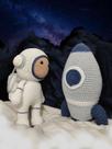 Astronauta e Foguete Amigurumi Crochê 25cm