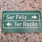 Atcus Porta Chaves Ser Feliz Ter Razao Pc024