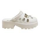 Babuche Feminino Moleca Tratorado Ultraconforto Casual Superleve Pingentes Metalizado Antiderrapante 5563.101 Branco
