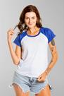 Baby Look Raglan Branca com Manga Azul Royal - 100% Poliéster - Tamanho Variado