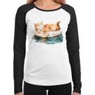 Baby Look Raglan Gatinho Relaxando na Bóia Manga Longa - Foca na Moda