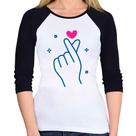 Baby Look Raglan Mini coração coreano Manga 3/4 - Foca na Moda Baby Look Raglan Mini coração coreano Manga 3/4 - Foca na Moda