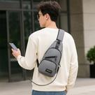 Bag Unissex Entrada Usb Leva Celular Carteira Documento Fone Bolsa Mochila Ombro Bag Unissex Entrada Usb Leva Celular Carteira Documento Fone Bolsa Mochila Ombro