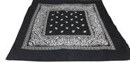 Bandana/Lenço Preta com Estampa em Arabesco - Acessório Estiloso para Roqueiros