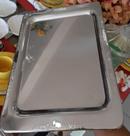 Bandeja inox de 29x42 cm com gravação em alto relevo Bandeja inox de 29x42 cm com gravação em alto relevo