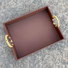 Bandeja Retangular C/Revestimento em material sintético C/ Alça em Bambu P 40X31X11cm Bandeja Retangular C/Revestimento em material sintético C/ Alça em Bambu P 40X31X11cm