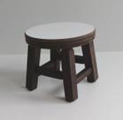 Banqueta Mini Hardman Padrão Nogueira Assento Redondo MDF Branca