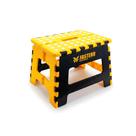 Banqueta Plástica Portátil Dobrável Com Alça Multiuso 22cm Capacidade 150kg