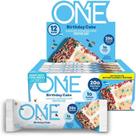 Barras de proteína ONE Birthday Cake sem glúten 20g Proteína 12x60g Barras de proteína ONE Birthday Cake sem glúten 20g Proteína 12x60g